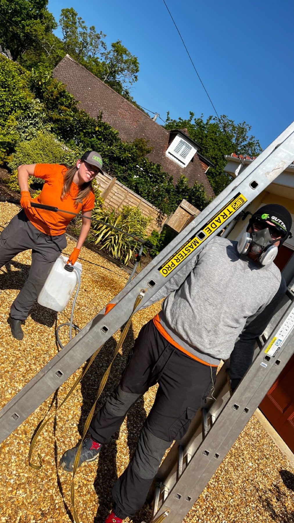 Simon and Paulina with their gutter vacuum kit